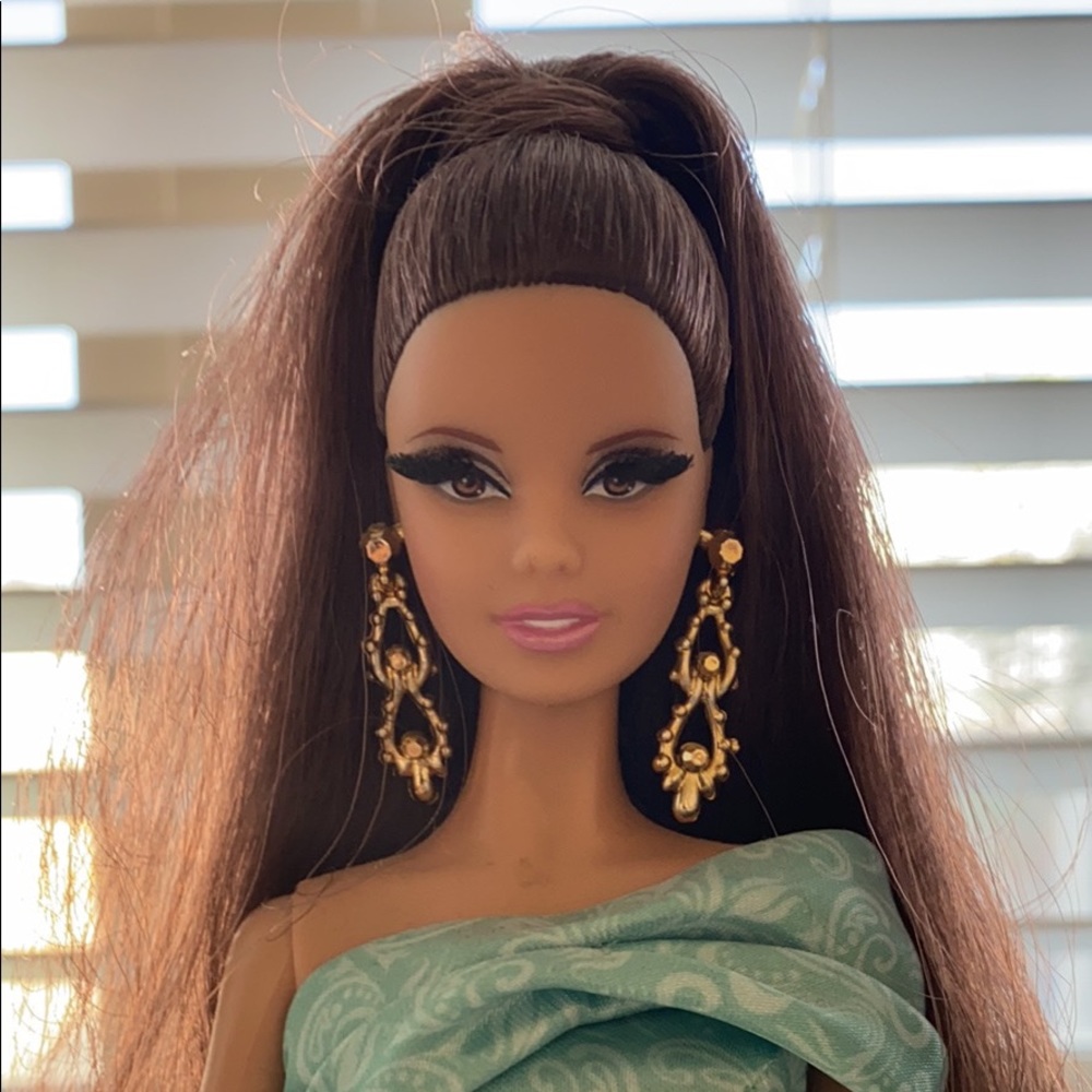 Meet your Posher, Julia